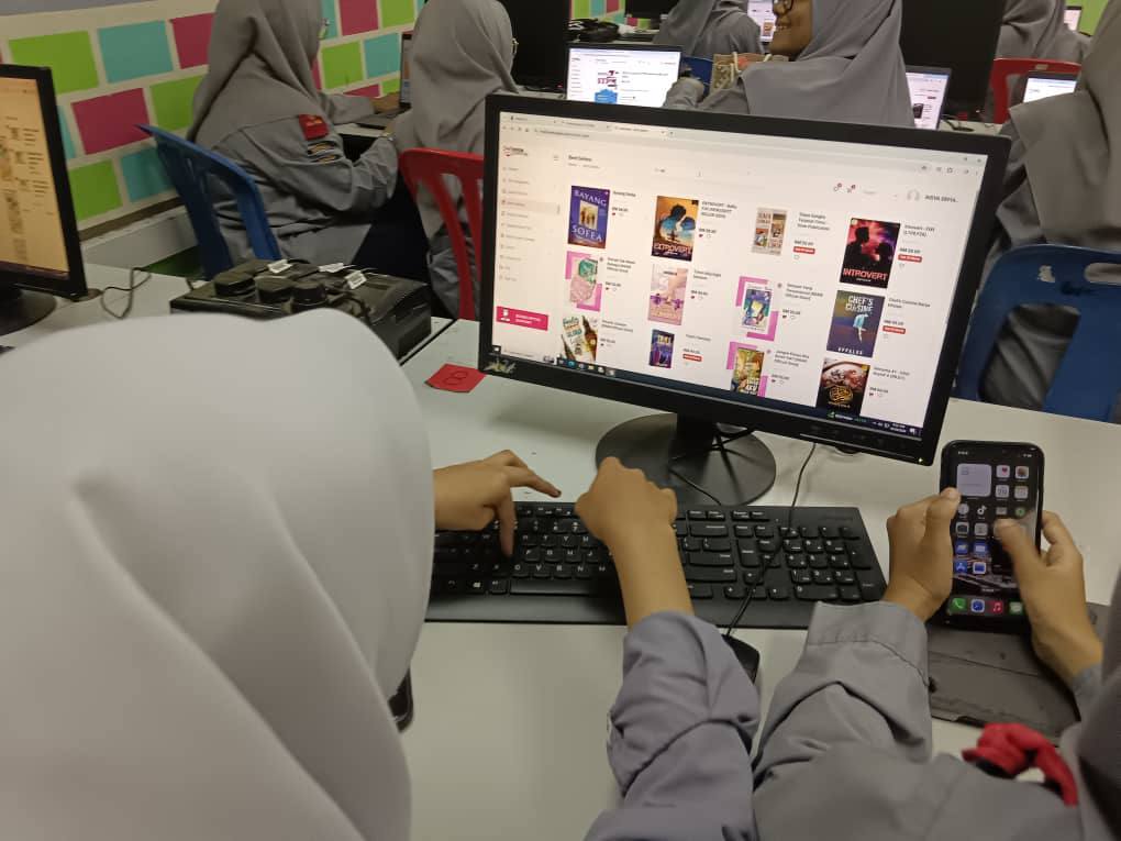 LAMAN UTAMA photo 2025 10 31 08 31 39